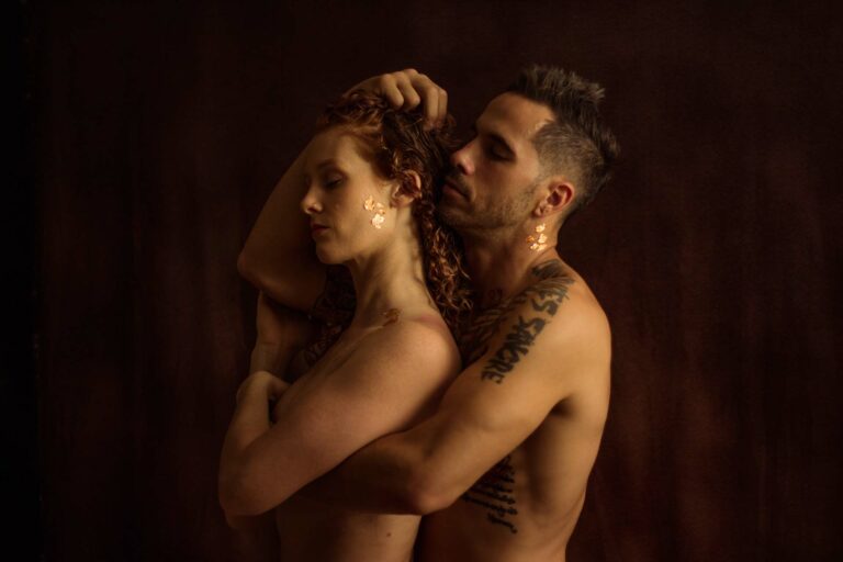 A Couples Photoshoot: The Best Valentine’s Day Gift Idea