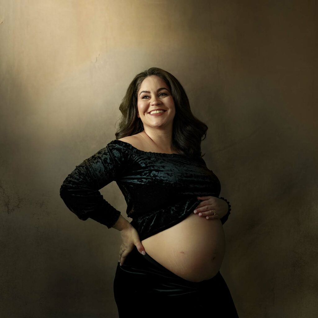 Orlando Maternity Photographer for Latina Women