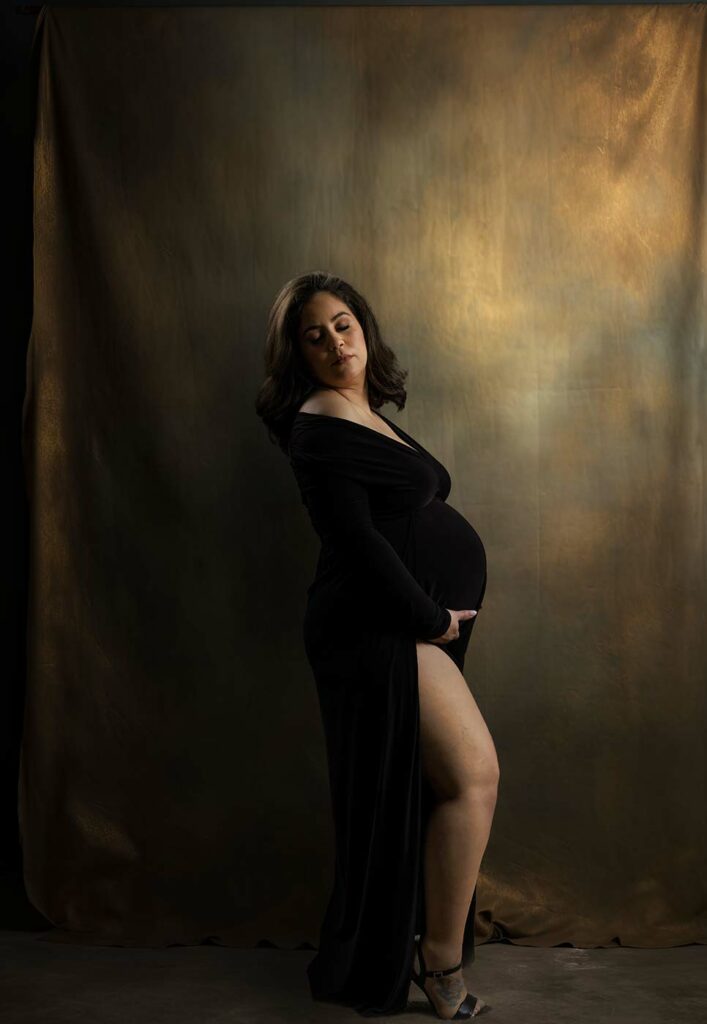 Unique maternity photo ideas